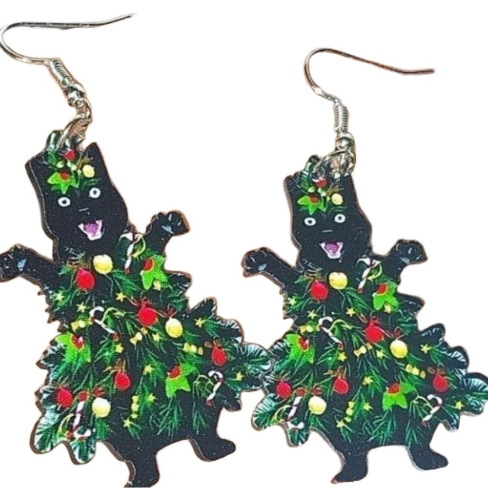 Super cute festive holiday earrings